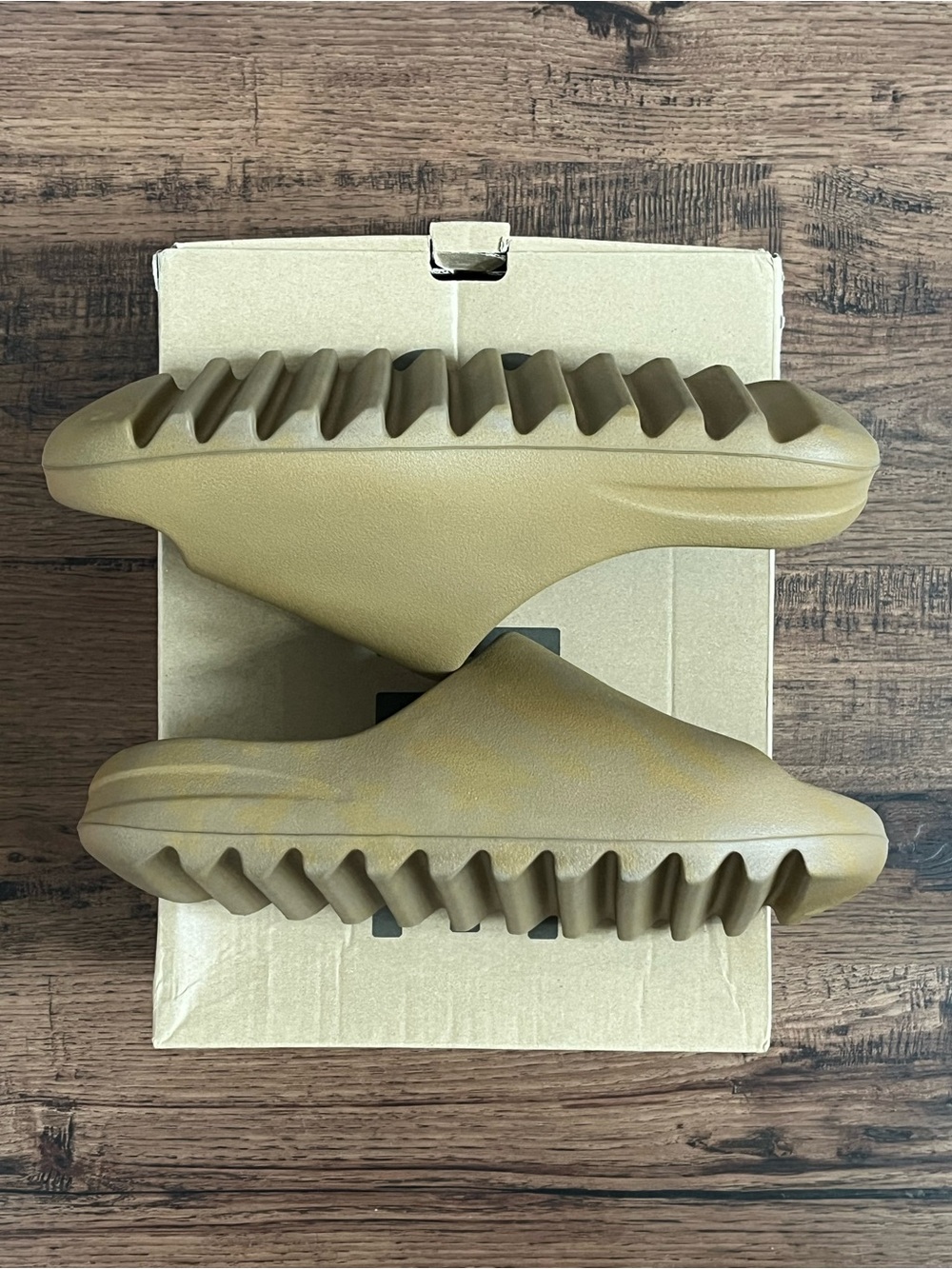 Adidas Yeezy Slides ‘Ochre’ (size mens 9/wmns 10)